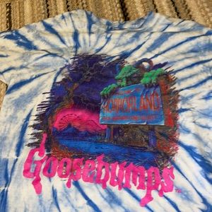 cute, nostalgic goosebumps tee!